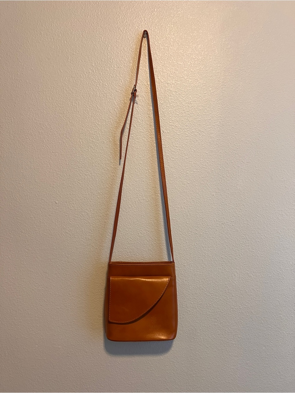 Vera Pelle Leather Crossbody